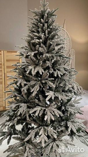 Елка искусственная