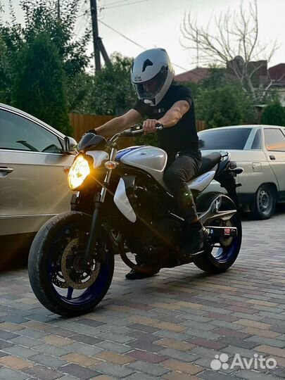 Suzuki SFV 400 Gladius 2018год