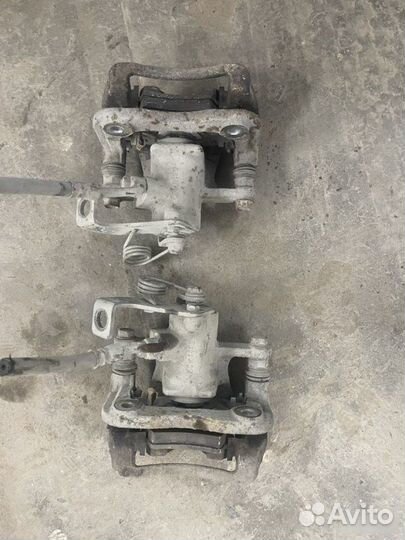 Суппорт тормозной задний правый Hyundai Solaris