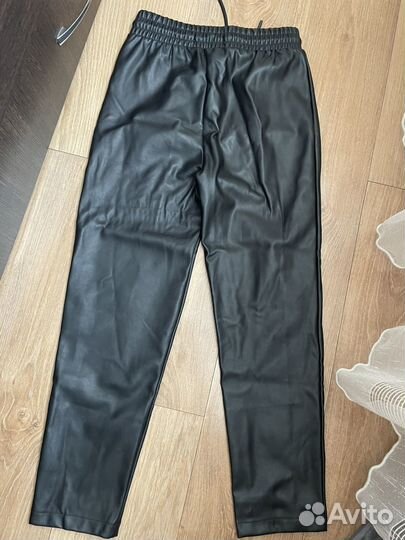 Брюки кожаные для девочки 146
