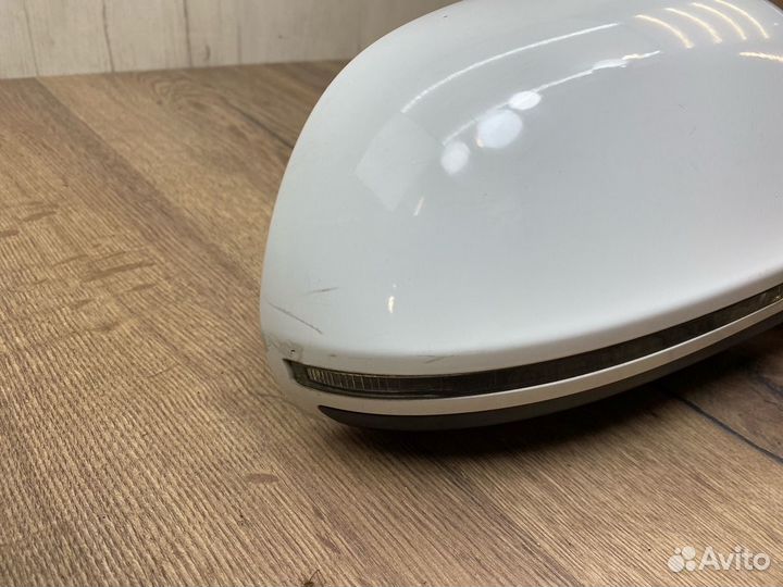 Зеркало правое Audi A3 8P CAX 1.4 2013