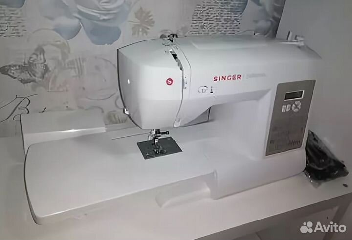 Швейная машина Зингер компьютерная на 80 строчек