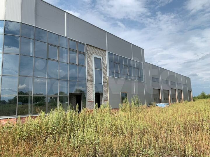 Универсальное здание на Южном ш., 1500 м²