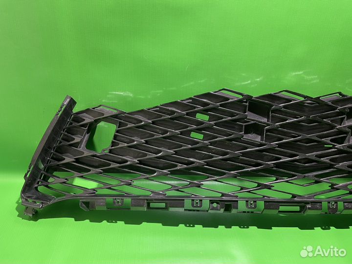 Решетка переднего бампера Lexus RX 4 2016+