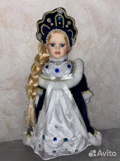 Снегурочка, 30см на подставке