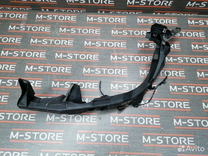 Кронштейн фары передний левый Bmw 3-Series E90