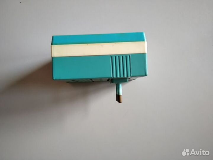 Зарядное устройство для батареек аа