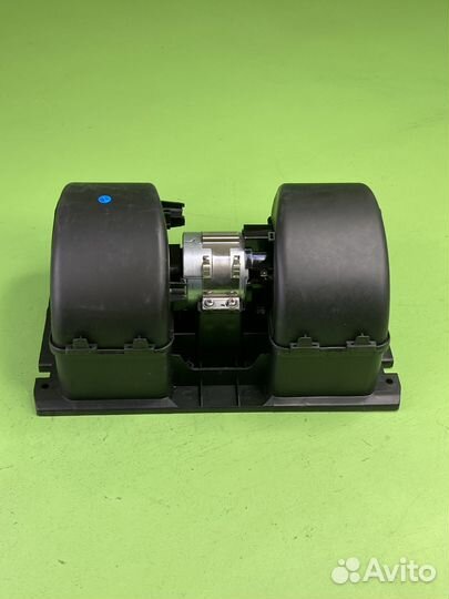 Электродвигатель отопителя \Volvo FM9(G1) /FM12(G2