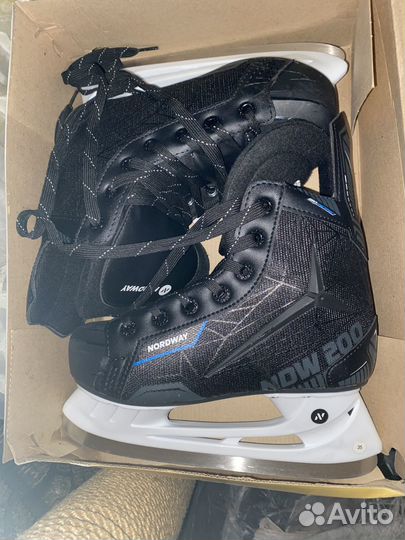 Коньки хоккейные 35 размер