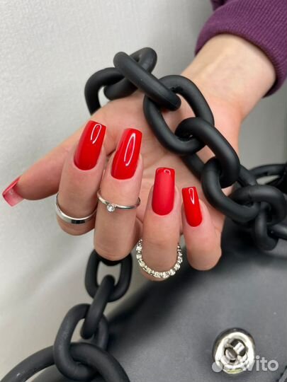 Маникюр в центре Сочи