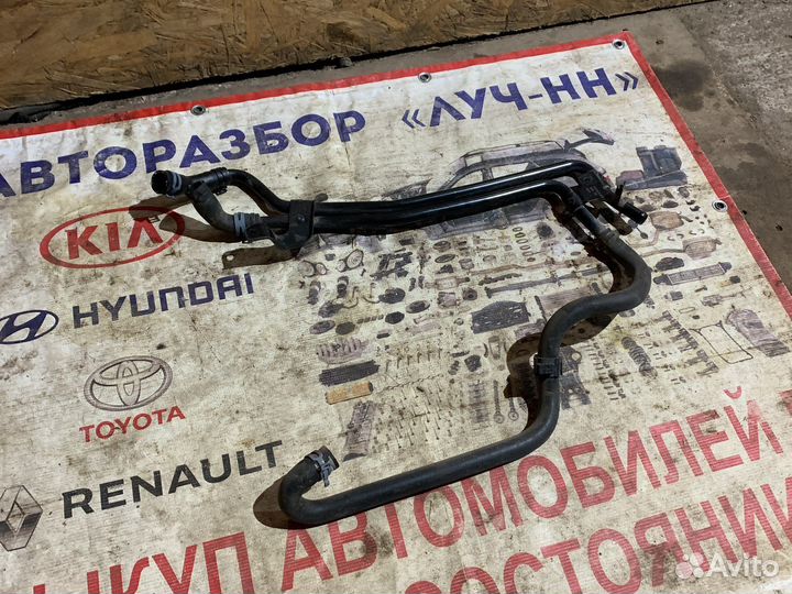 Патрубок системы охлаждения Audi Q7 4M