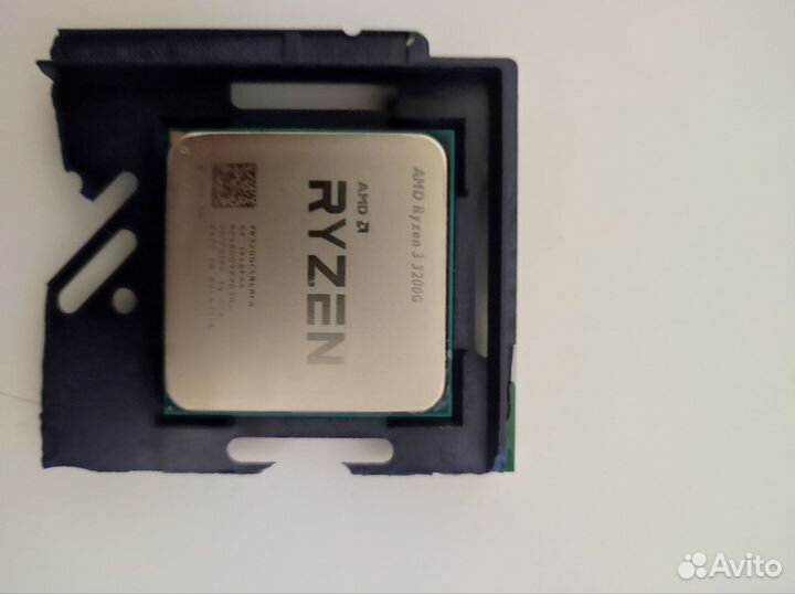 Процессор Ryzen 3 3200G