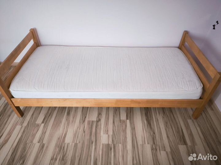 Две односпальные кровати 2 шт бу