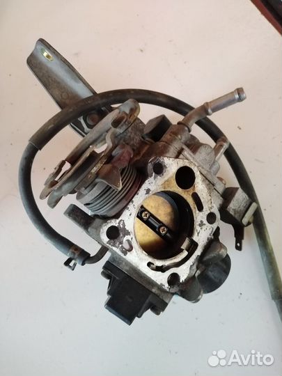 Дроссельная заслонка