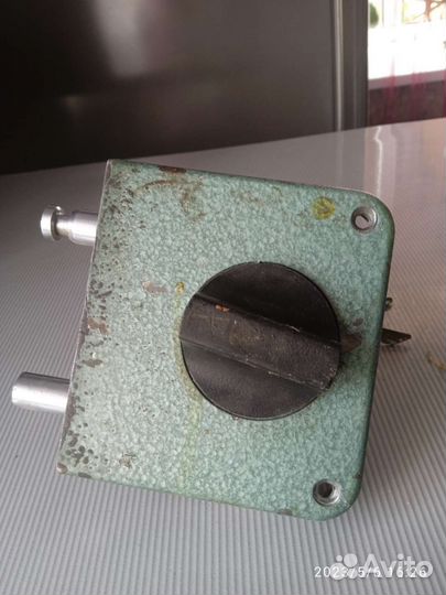 Замок дверной врезной