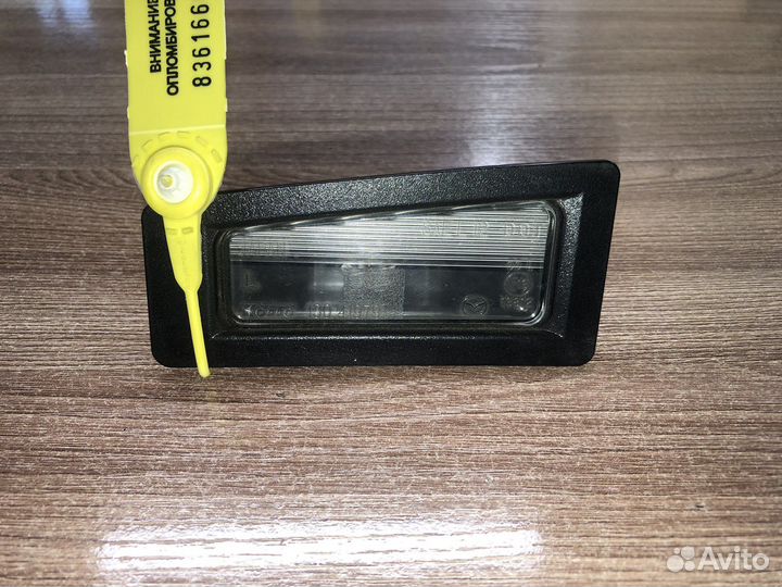 Фонарь подсветки номера Mazda 3 BM 2013-2019