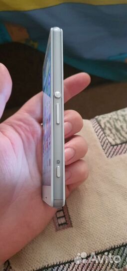 Телефон Sony z3 compact
