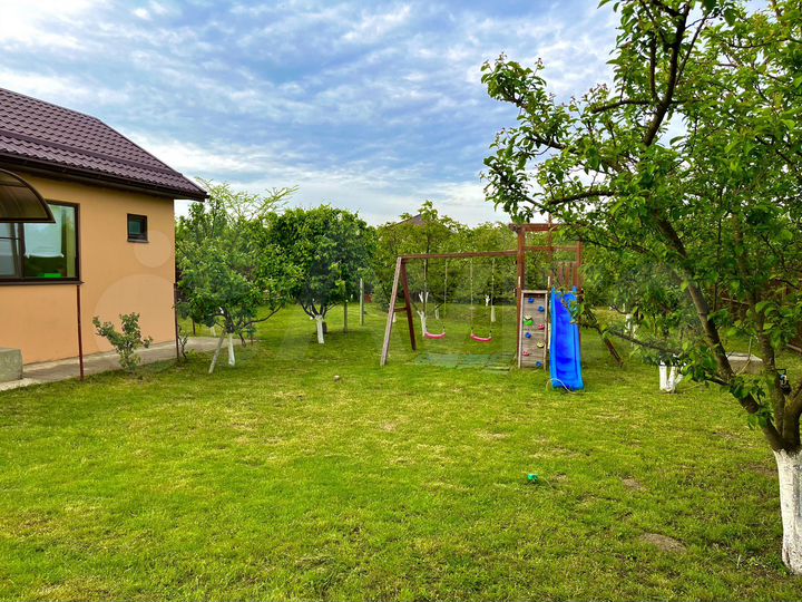 Дом 190 м² на участке 11 сот.