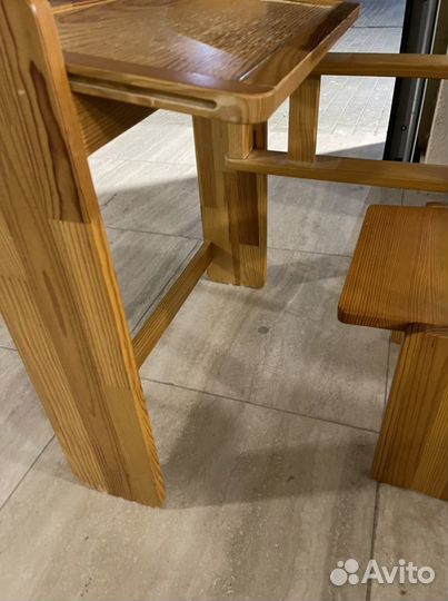 Детский столик для рисования