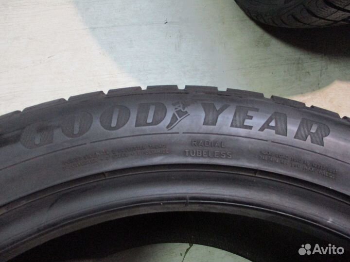 Goodyear UltraGrip Performance 275/45 R20