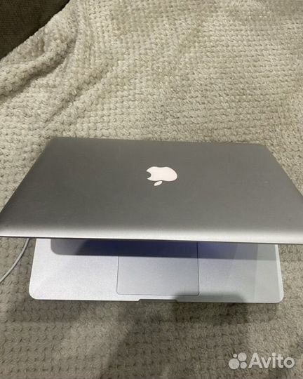 Apple MacBook 2008
