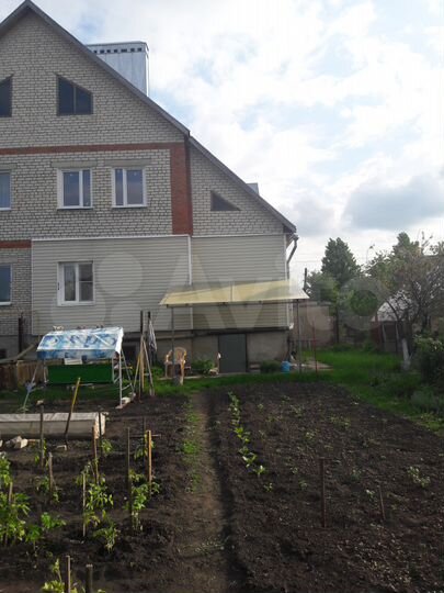 Дом 172,2 м² на участке 7,5 сот.