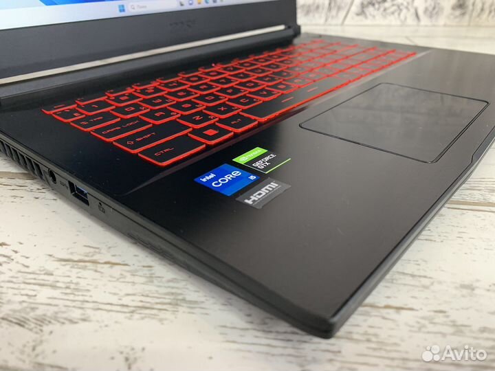 Игровой ноутбук MSI i5 11400h