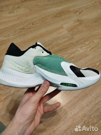 Кроссовки Nike Zoom freak 4