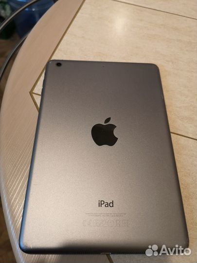 Планшет apple iPad mini 16Gb Wi-Fi ME276RU/A