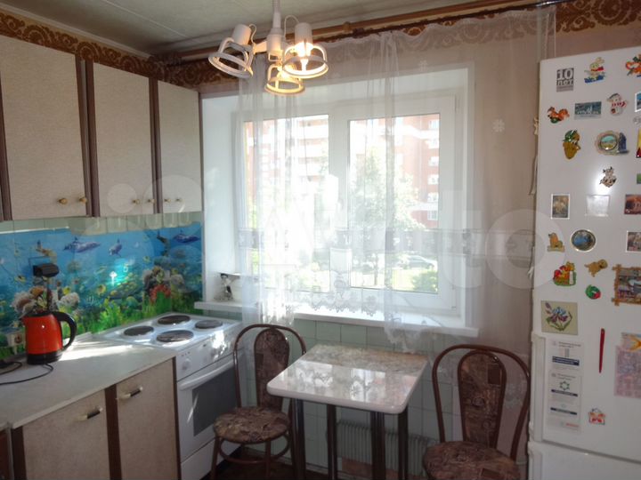 2-к. квартира, 47 м², 3/9 эт.