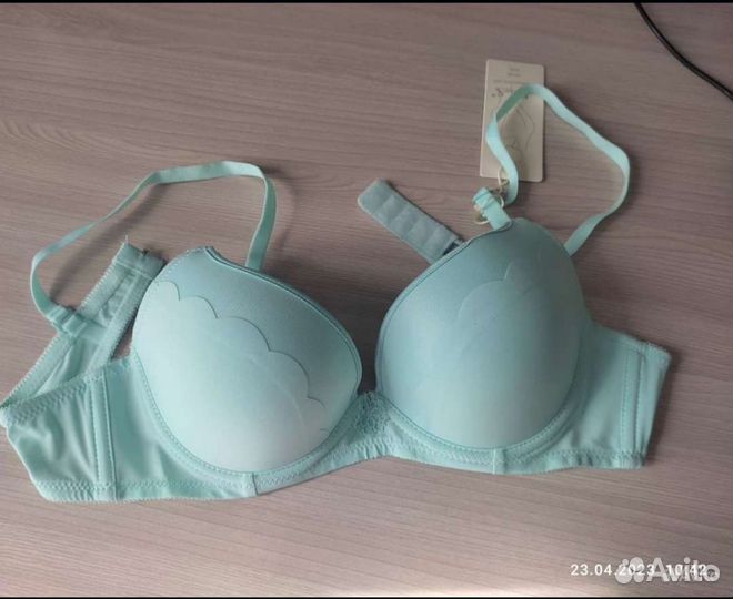 Бюстгальтер новый 80В