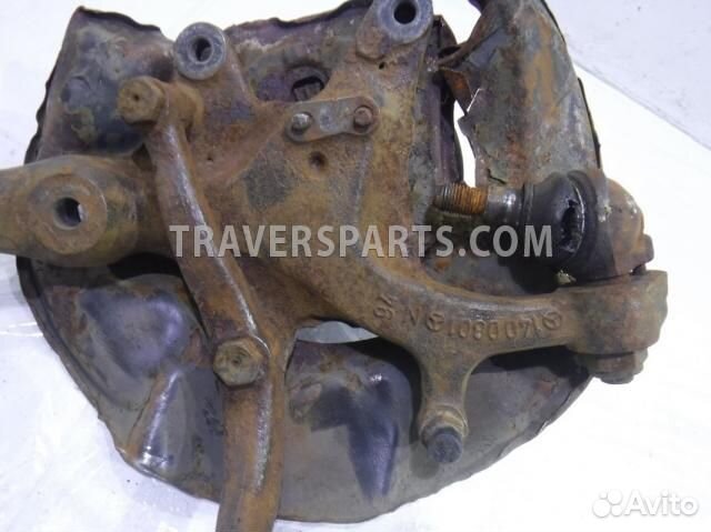 Кулак передний левый