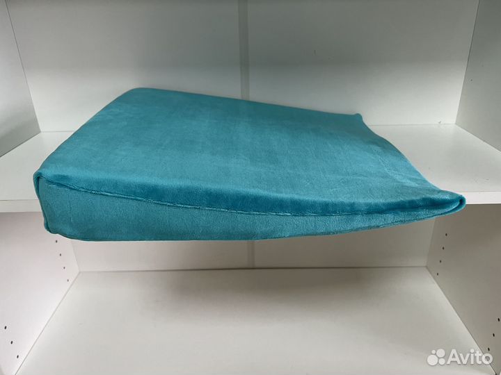 Подушка под голову (бирюзовая)