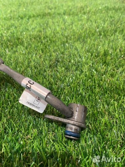 Масляная трубка турбины (подача) Ford Mustang