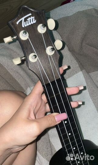 Укулеле сопрано (гавайская гитара)