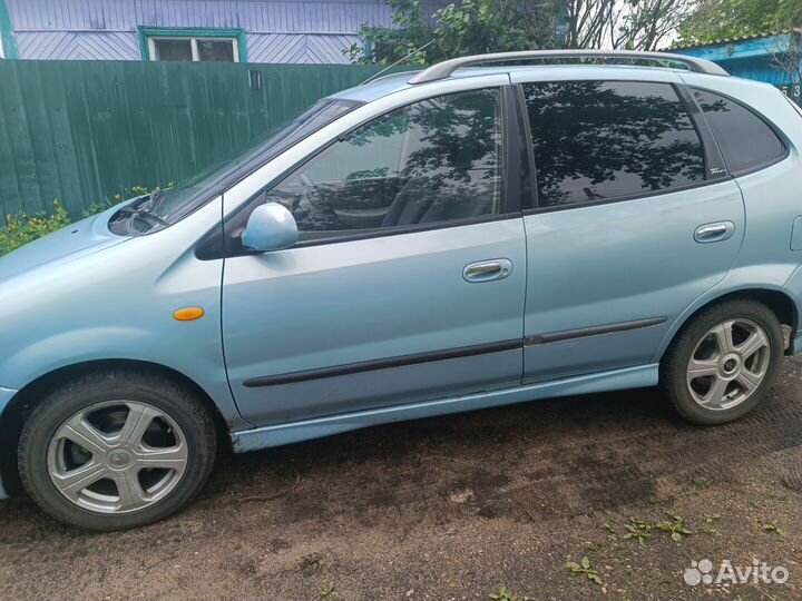 Nissan Tino 1.8 AT, 1999, 335 000 км