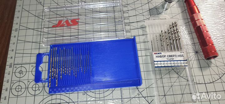 Ручная мини дрель