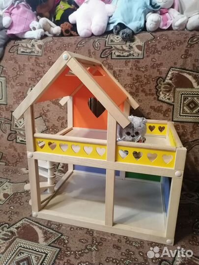 Детский игровой домик из дерева