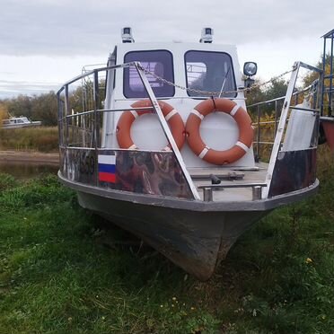 Катер КСМЗ КС-100Д