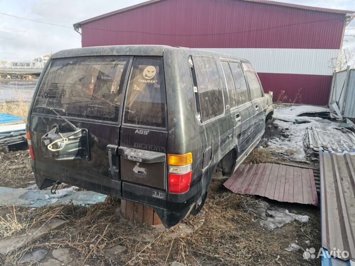 Кузов isuzu bighorn,запчасти подвески, бензобак