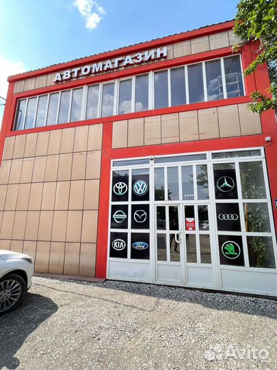 Передний правый подкрылок на Тойота Королла E150