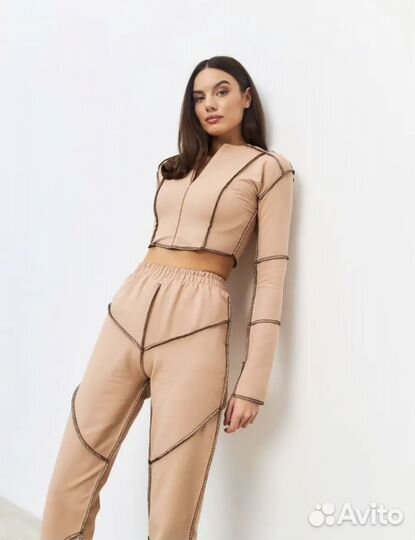 Костюм женский
