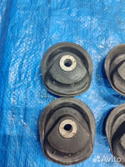 Саленблоки в заднюю балку, Пассат б3