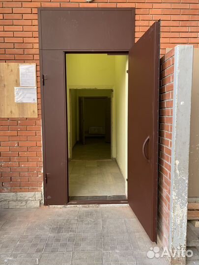 Дверь подъездная металлическая