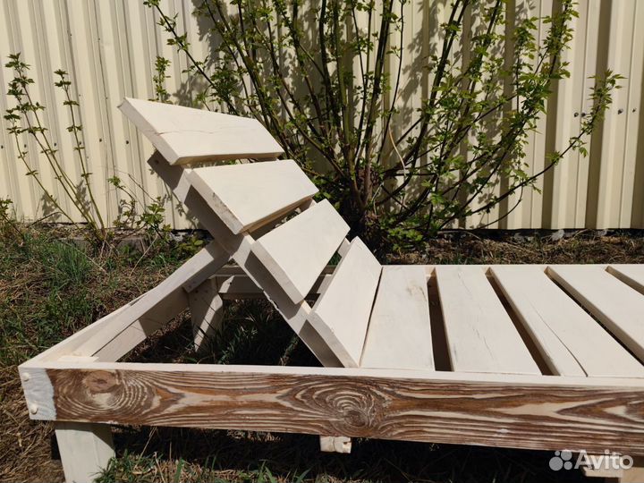 Шезлонг лежак деревянный