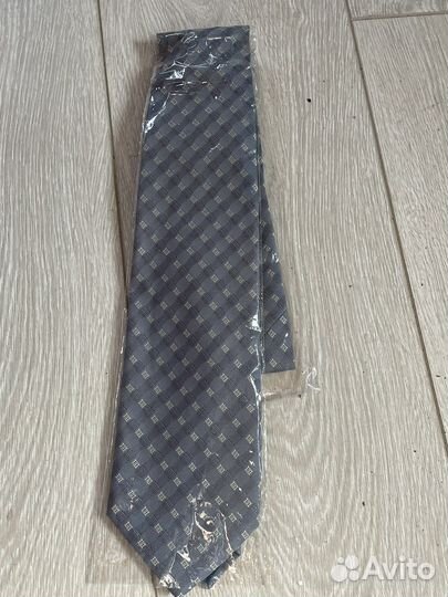 Галстук новый шелк Италия