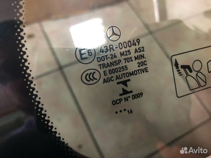 Стекло задней правой двери Mercedes W213 E200