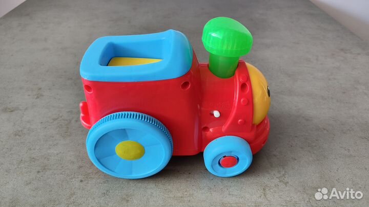 Паровозик Учёного Щенка от Fisher Price