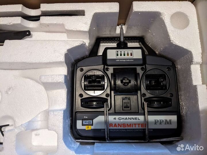 Радиоуправляемый вертолёт Europa RS-1