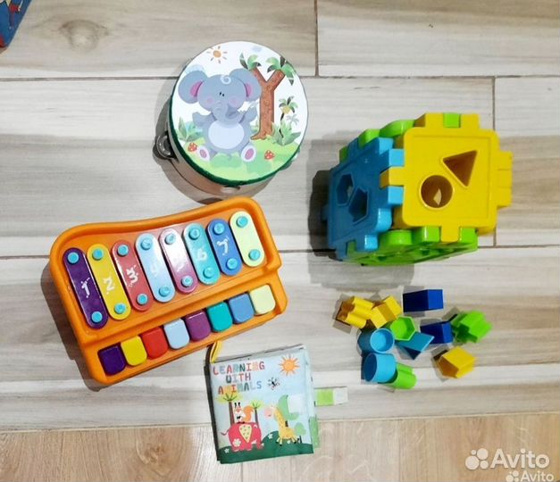Развивающие игрушки пакетом